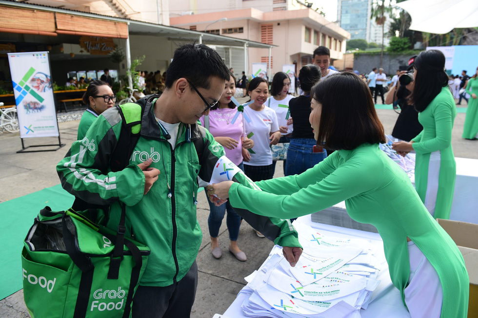 Tuoi Tre-backed campaign to promote traffic safety launched in Ho Chi Minh City