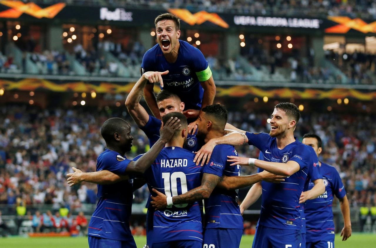 Hazard scores twice as Chelsea thrash Arsenal to win Europa League