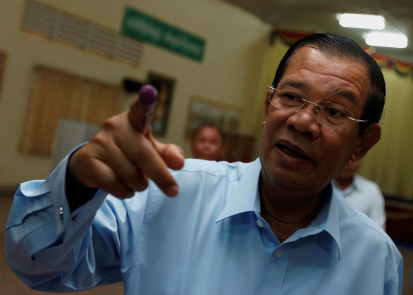 Singapore PM’s Cambodia 'invasion' statement ‘an insult’ to Vietnam’s sacrifice: Hun Sen