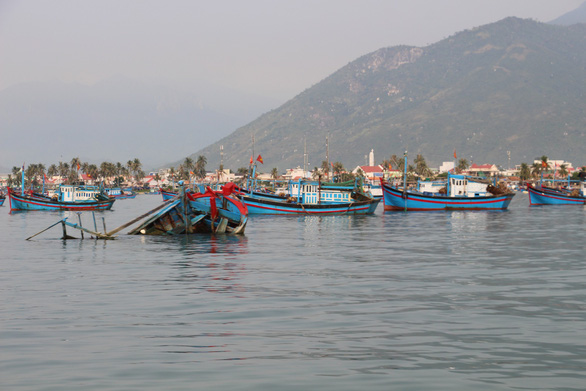 Three dead as boat capsizes off south-central Vietnam