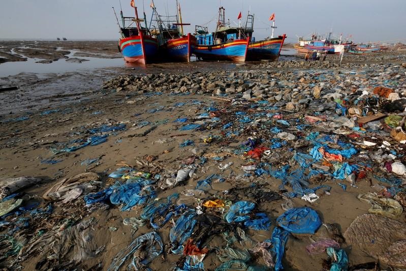 Southeast Asia should ban imports of foreign trash: environmentalists