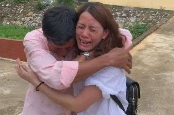 Woman reunited with Vietnam family after 22 years living as ‘sold’ wife in China
