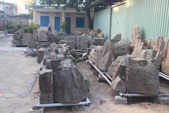 Millennium-old artifacts left uncared-for at Vietnam museum