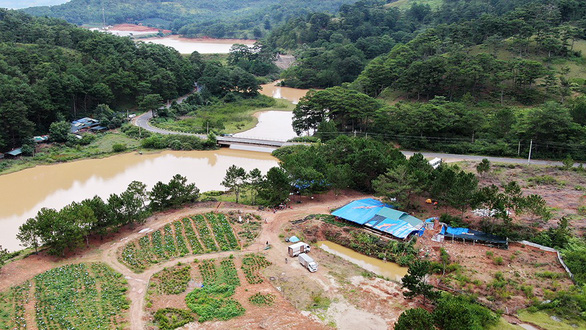 In Vietnam, illicit establishments built rampantly at national park