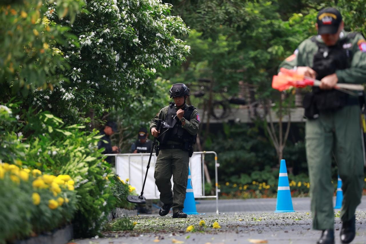 Several small blasts heard in Thai capital, two hurt
