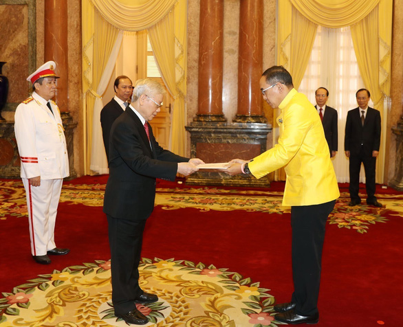 Vietnam’s Party General Secretary, State President receives credentials from ambassadors of ten countries