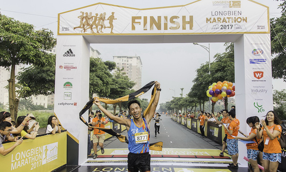 How this Vietnamese man turns love of running into lucrative career