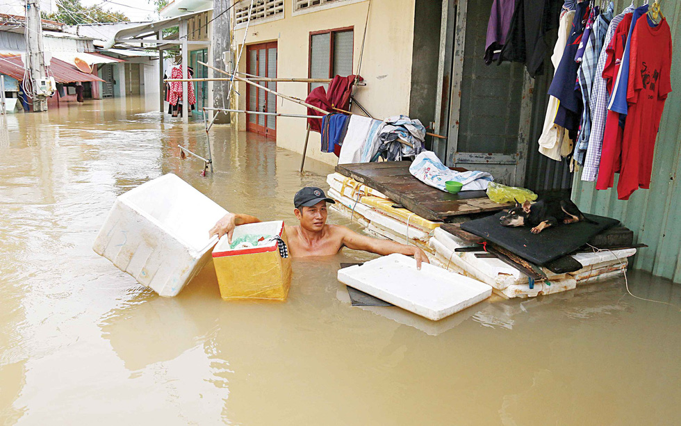 Continuous flooding turns life upside down on Vietnam’s Phu Quoc Island