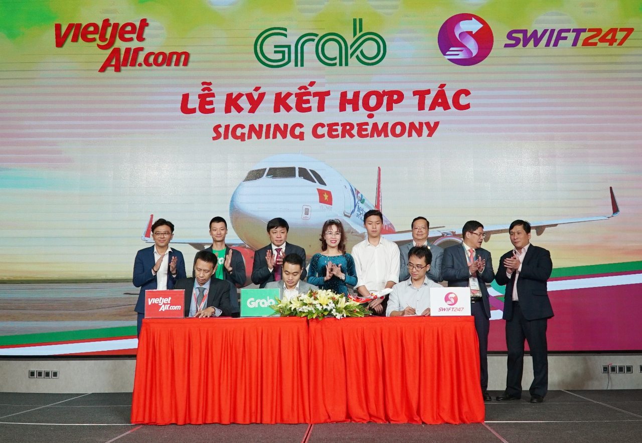 Vietjet, Swift247, Grab shakes hands to offer 5-hour Saigon-Hanoi delivery service
