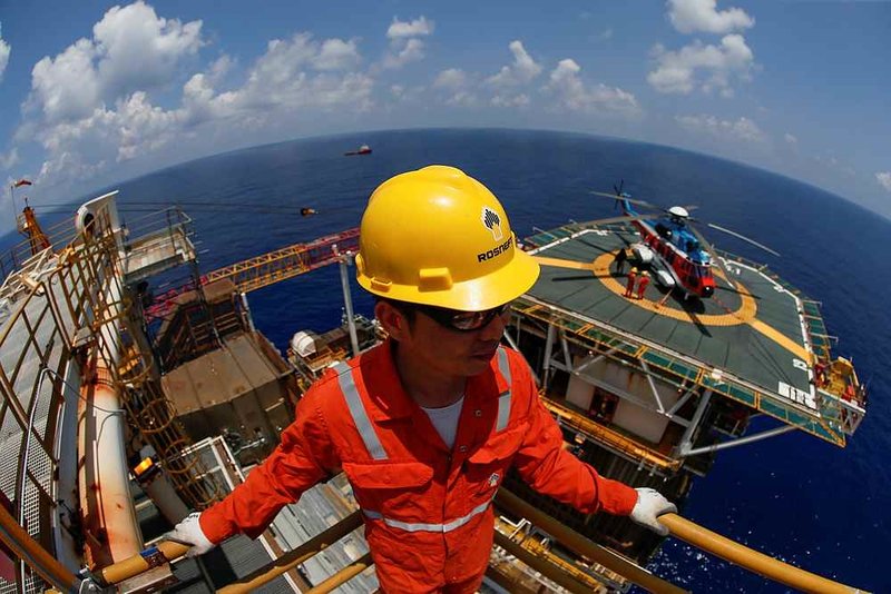 U.S. 'deeply concerned' by China's interference in Vietnam oil and gas activity
