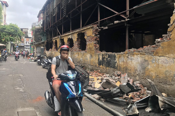 Air quality near site of Hanoi factory fire checks out, but experts remain wary of health risks
