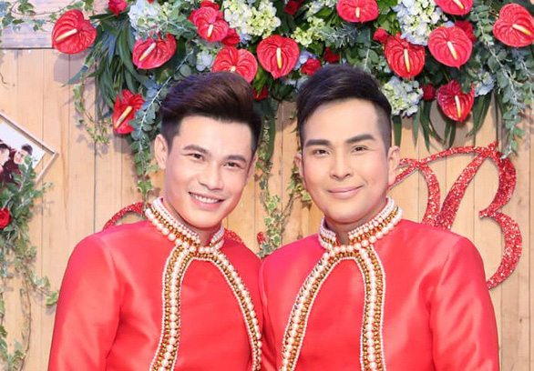 Vietnamese artist surprises fans with same-sex marriage