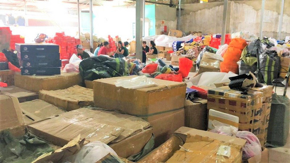 Vietnam police seize fashion products carrying famous brand tags with no certificate of origin