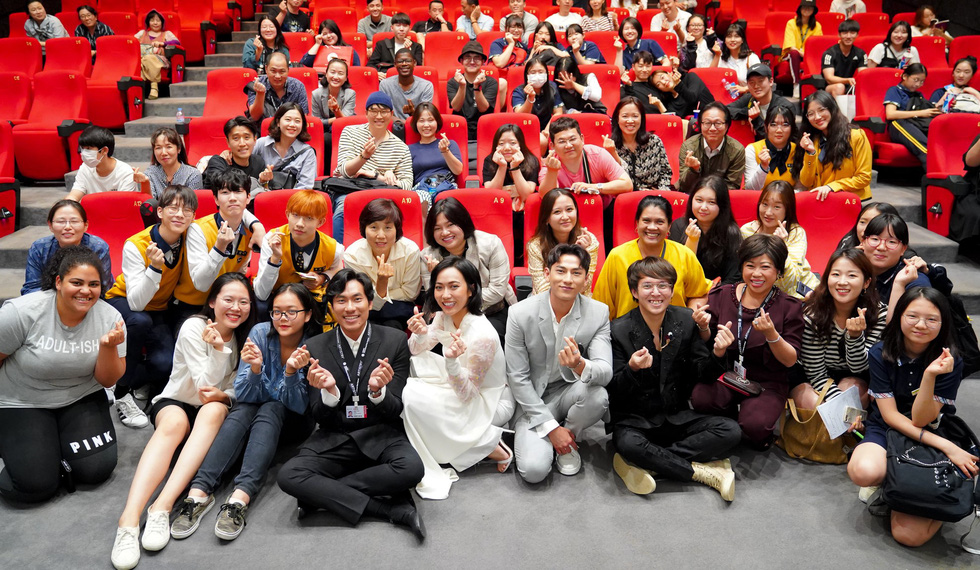 Vietnamese screenings draw crowds at Busan film fest