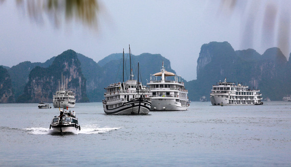 Vietnam halts plan to raise Ha Long Bay entrance fees after backlash