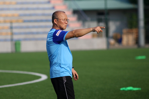 Beloved S.Korean manager extends contract with Vietnam’s football governing body