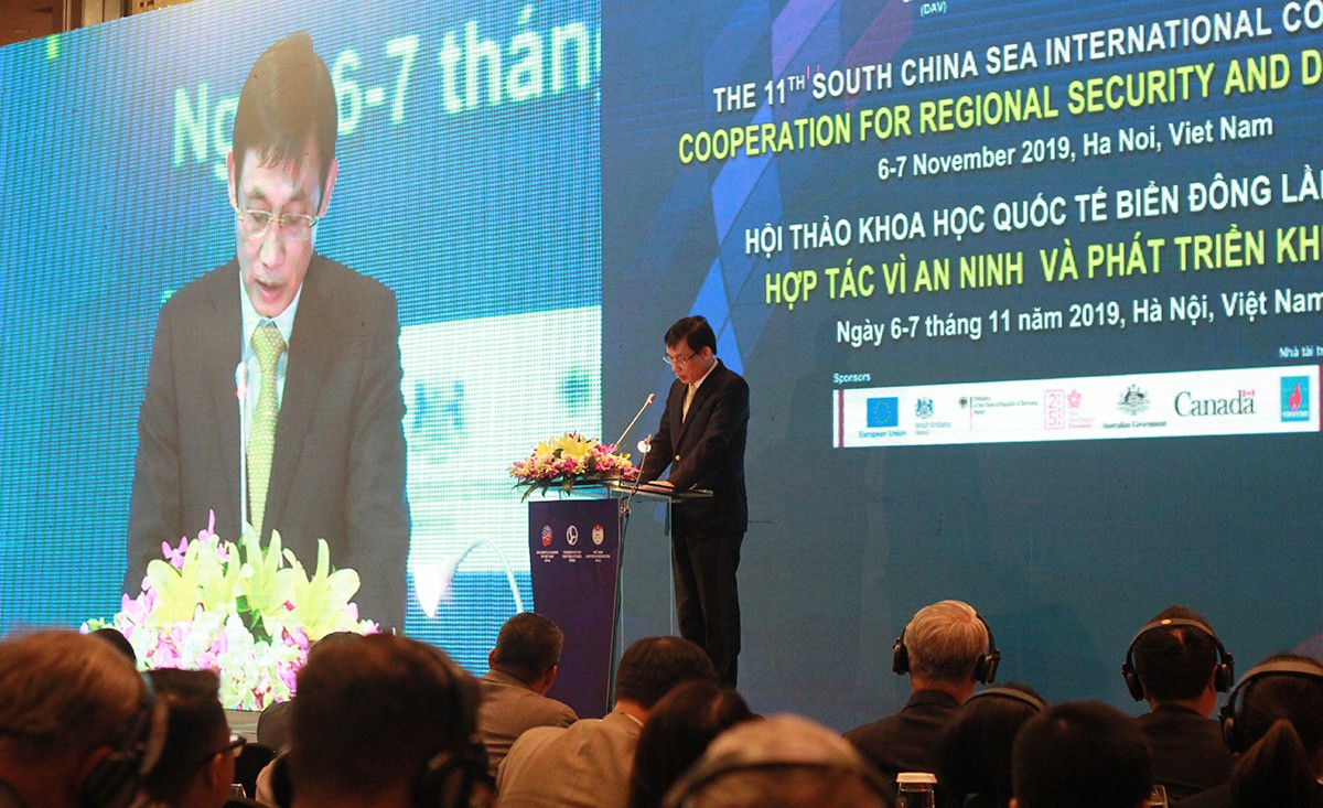 Foreign experts criticize China’s actions in East Vietnam Sea