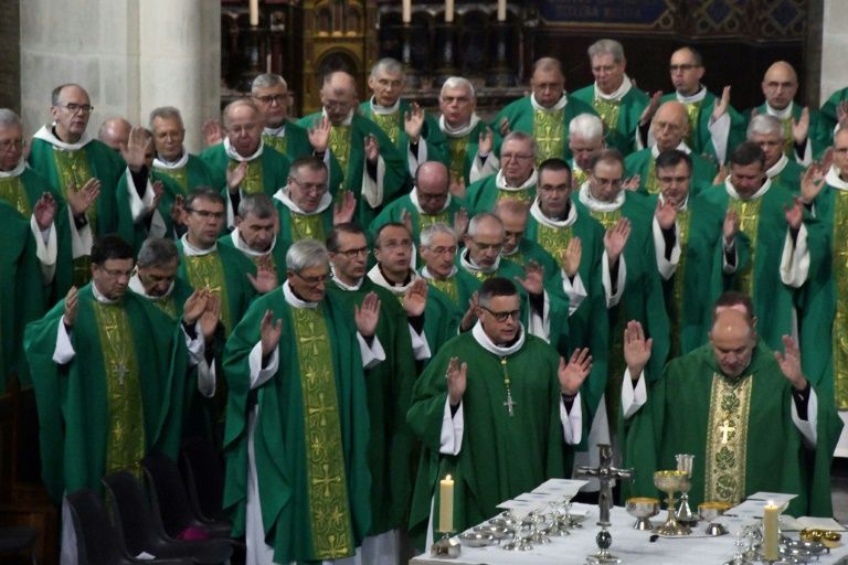 French bishops back payments to sex abuse victims