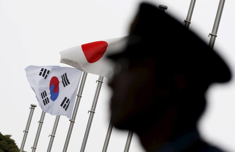 Japan wants 'sensible response' from South Korea over intelligence pact