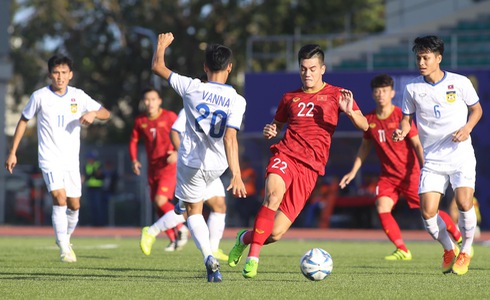 Vietnam men’s football squad chalk up second big win at 2019 SEA Games