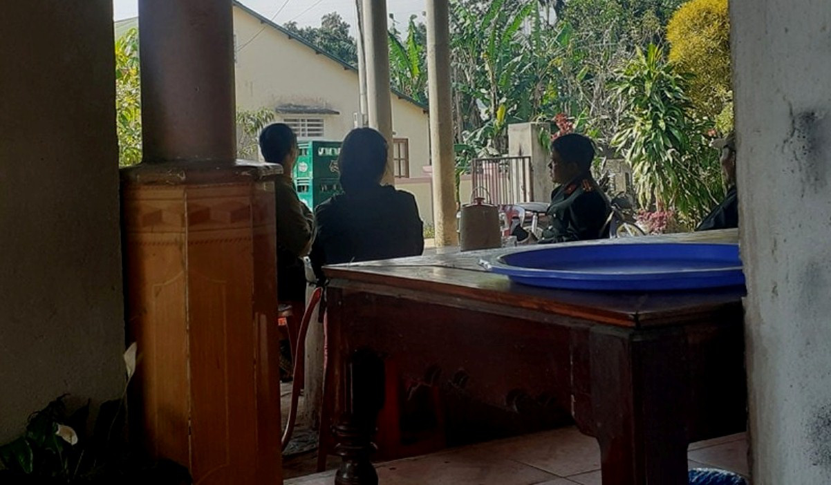 Vietnamese military officer arrested for tying up wife, beating her to death