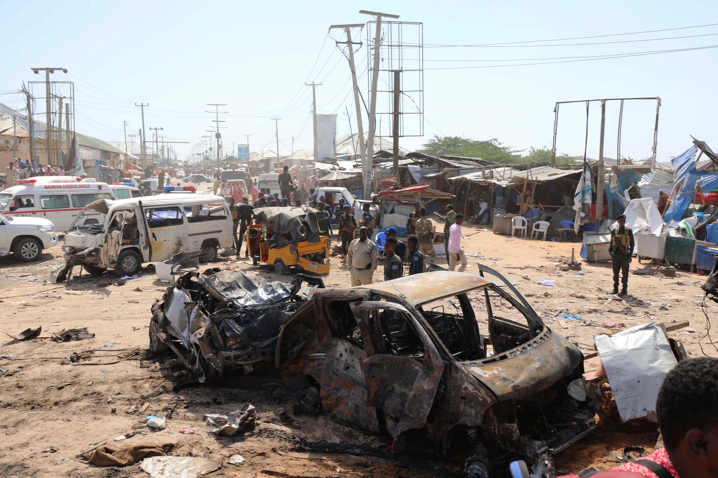 Truck bomb kills at least 90 in Mogadishu: international organization