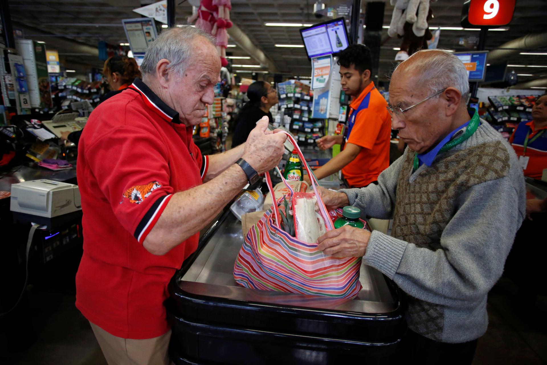 Mexico City goes back to the future with plastic bag ban