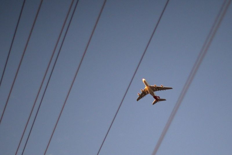 Airlines re-route flights away from Iraq, Iran airspace after missile attack on U.S. troops