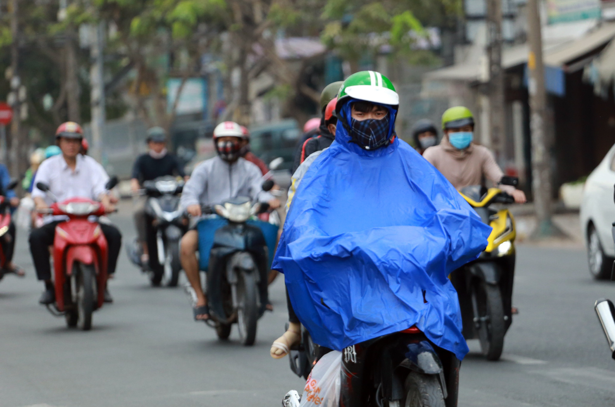 Cold spell to bring low temperature, unseasonal rain to southern Vietnam this week