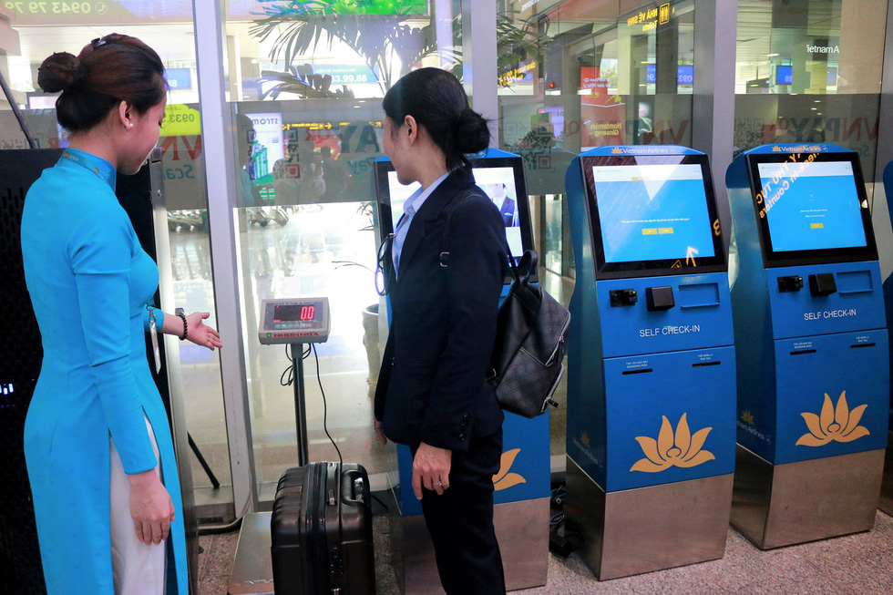 Vietnam Airlines launches self-tag service at 4 airports
