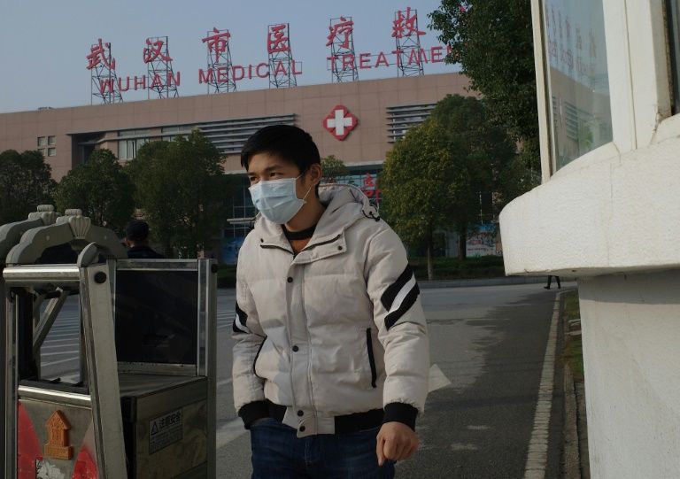 'Hundreds' likely affected by Chinese virus: researchers