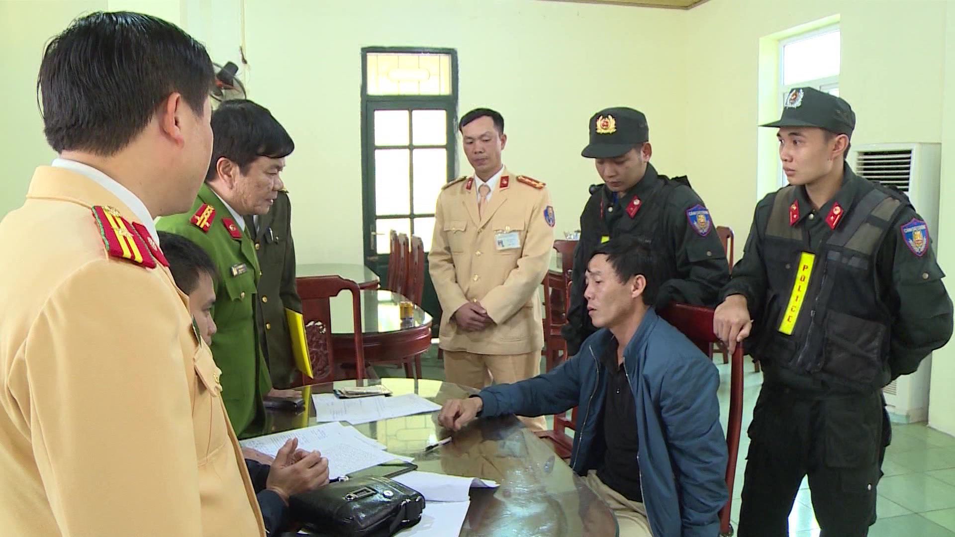 Vietnam arrests duo transporting narcotics sourced from Laos