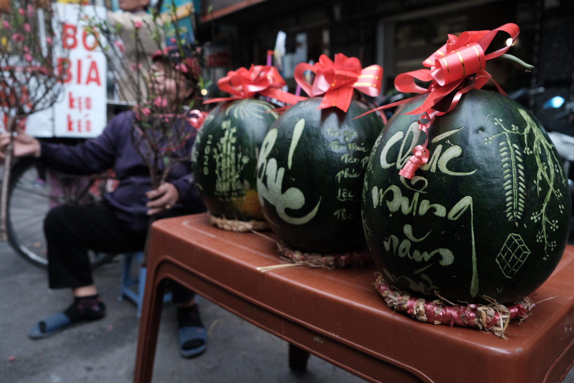 Calligraphic watermelons a prized Tet offering in Hanoi