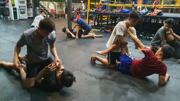 Ho Chi Minh City youth attracted to mixed martial arts