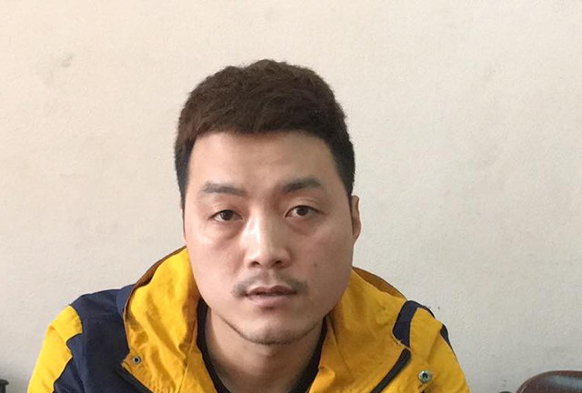 Wanted Vietnamese man who fled to China turns self in over COVID-19 fear