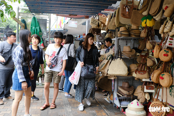 Da Nang closely monitors tourists visiting from South Korea amid new coronavirus outbreak