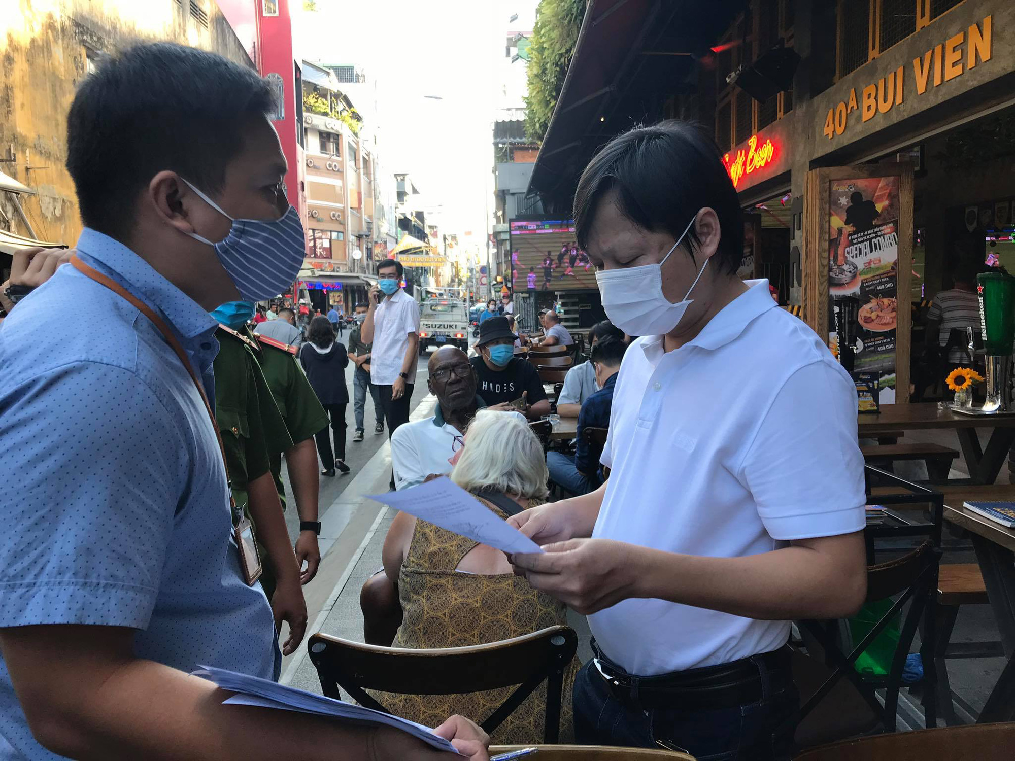 Ho Chi Minh City shuts down all cinemas, clubs, bars to curb COVID-19