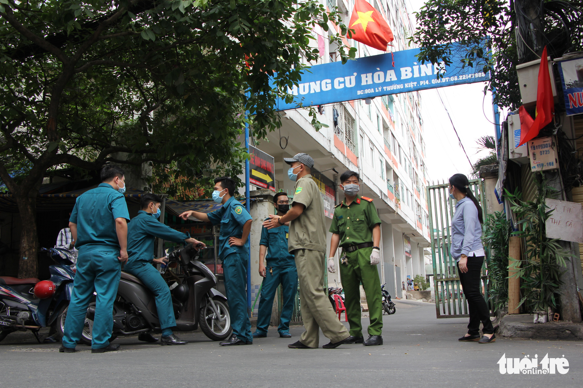 Ho Chi Minh City apartment building locked down after resident tests positive for COVID-19
