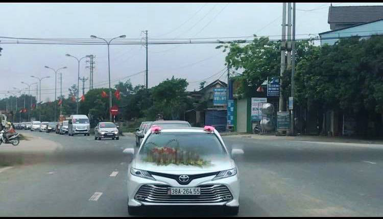 Hospital administrator suspended over son’s wedding motorcade during Vietnam’s social distancing period