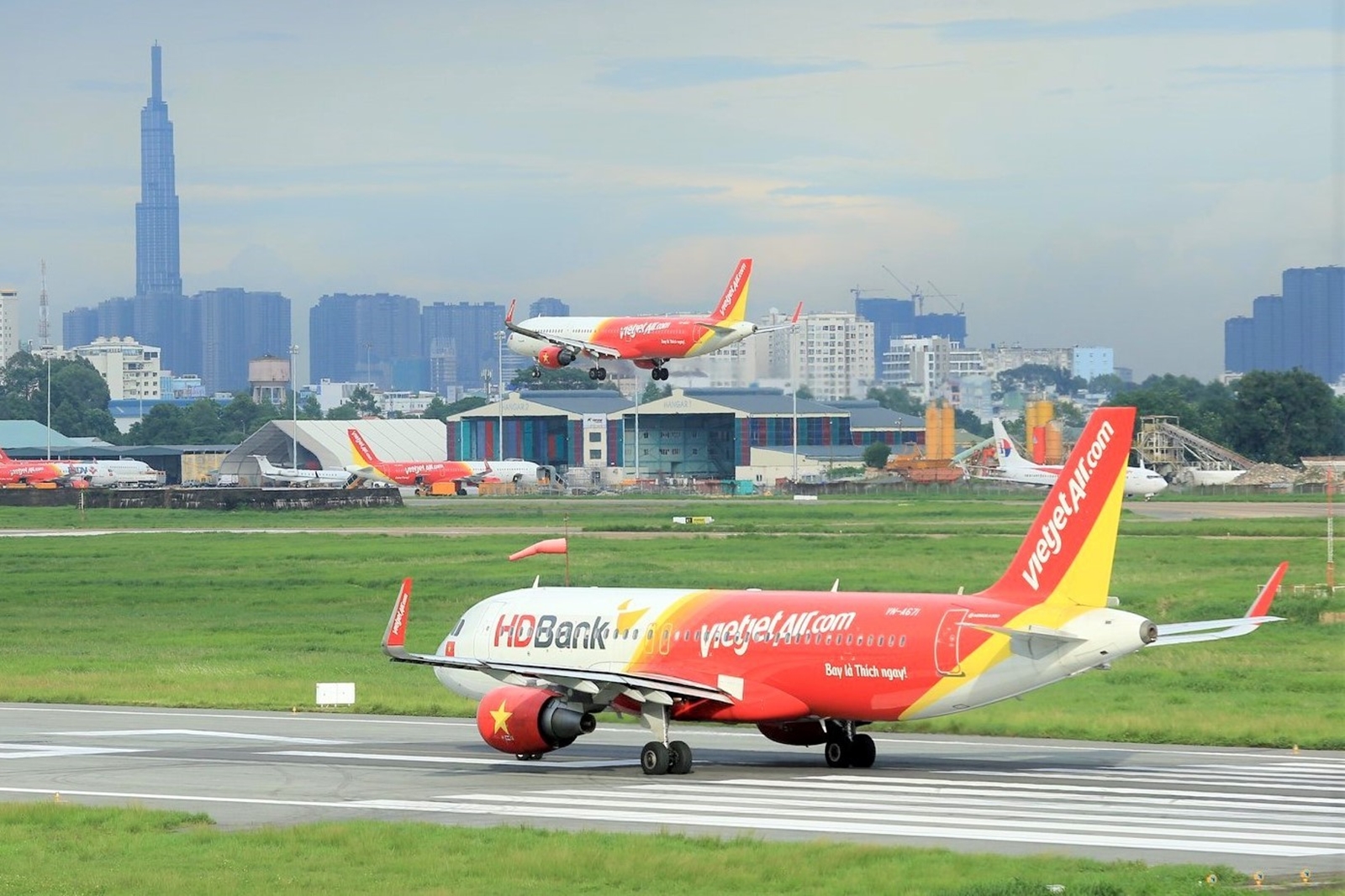 Plan to fly all year with Vietjet's Power Pass
