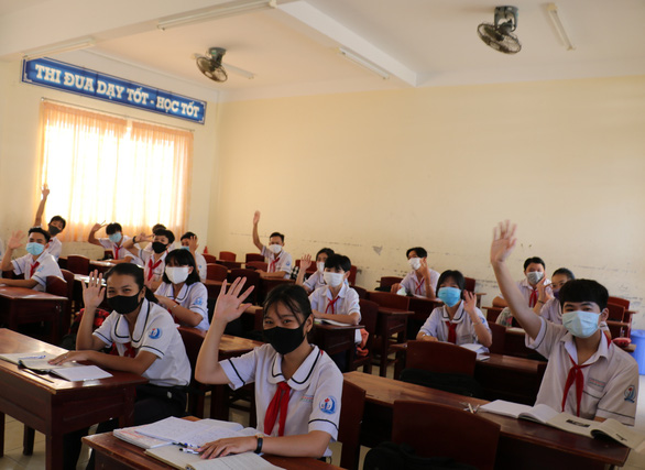 Long time no see: First Vietnamese provinces reopen schools after 3-month COVID-19 break
