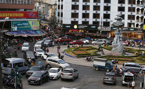 Vietnam’s Da Lat as packed as ever on first weekend post-social distancing