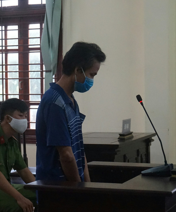 Vietnam imprisons man for beating police officer who asked him to wear face mask