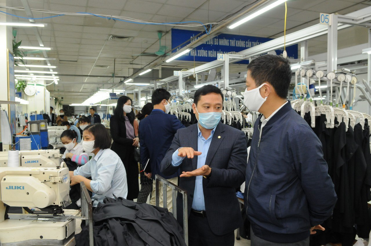 Vietnam looks to bolster ties with overseas markets to help coronavirus-stricken firms