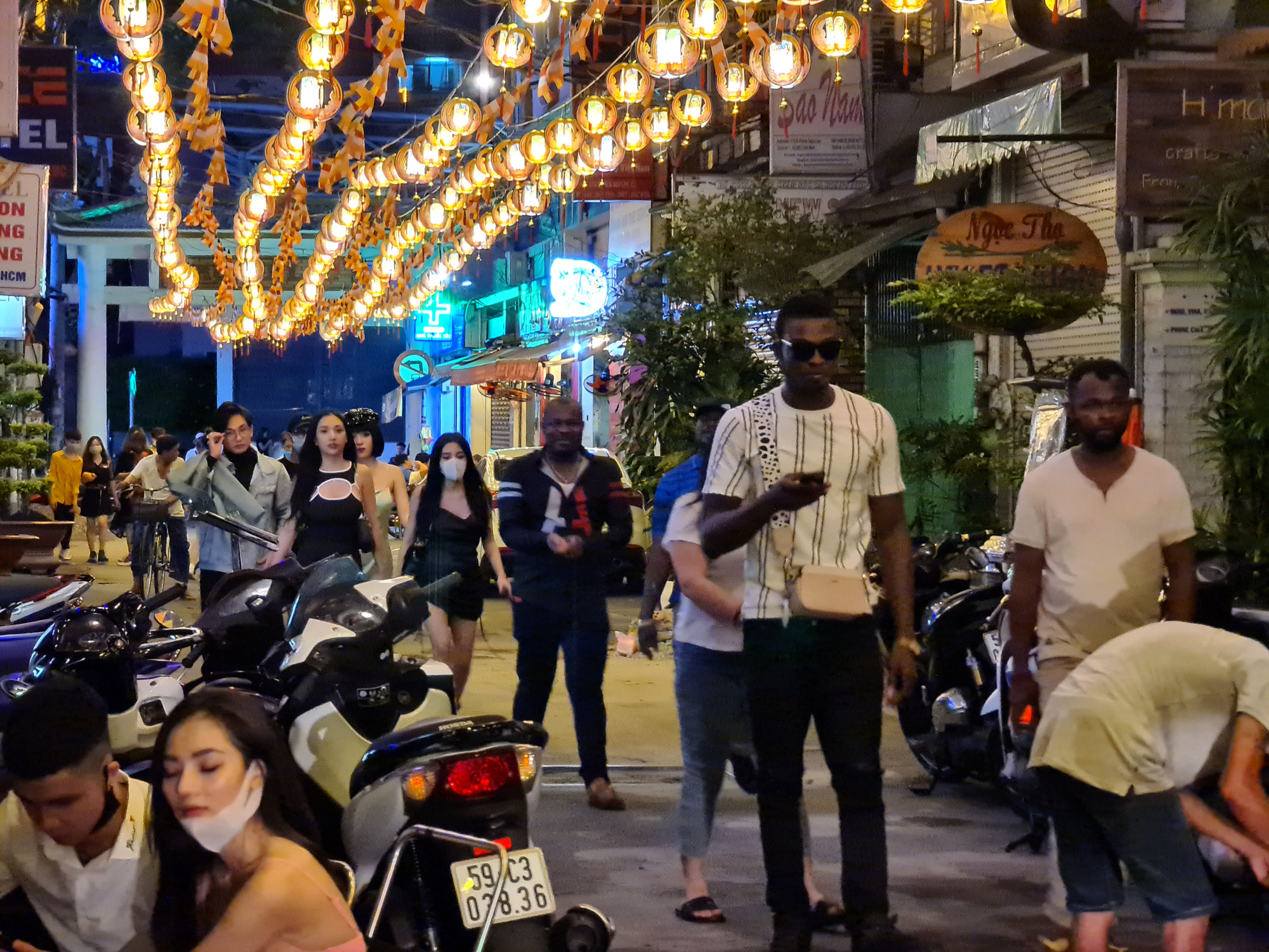 Ho Chi Minh City’s ‘backpacker area’ bustling again as bars reopen