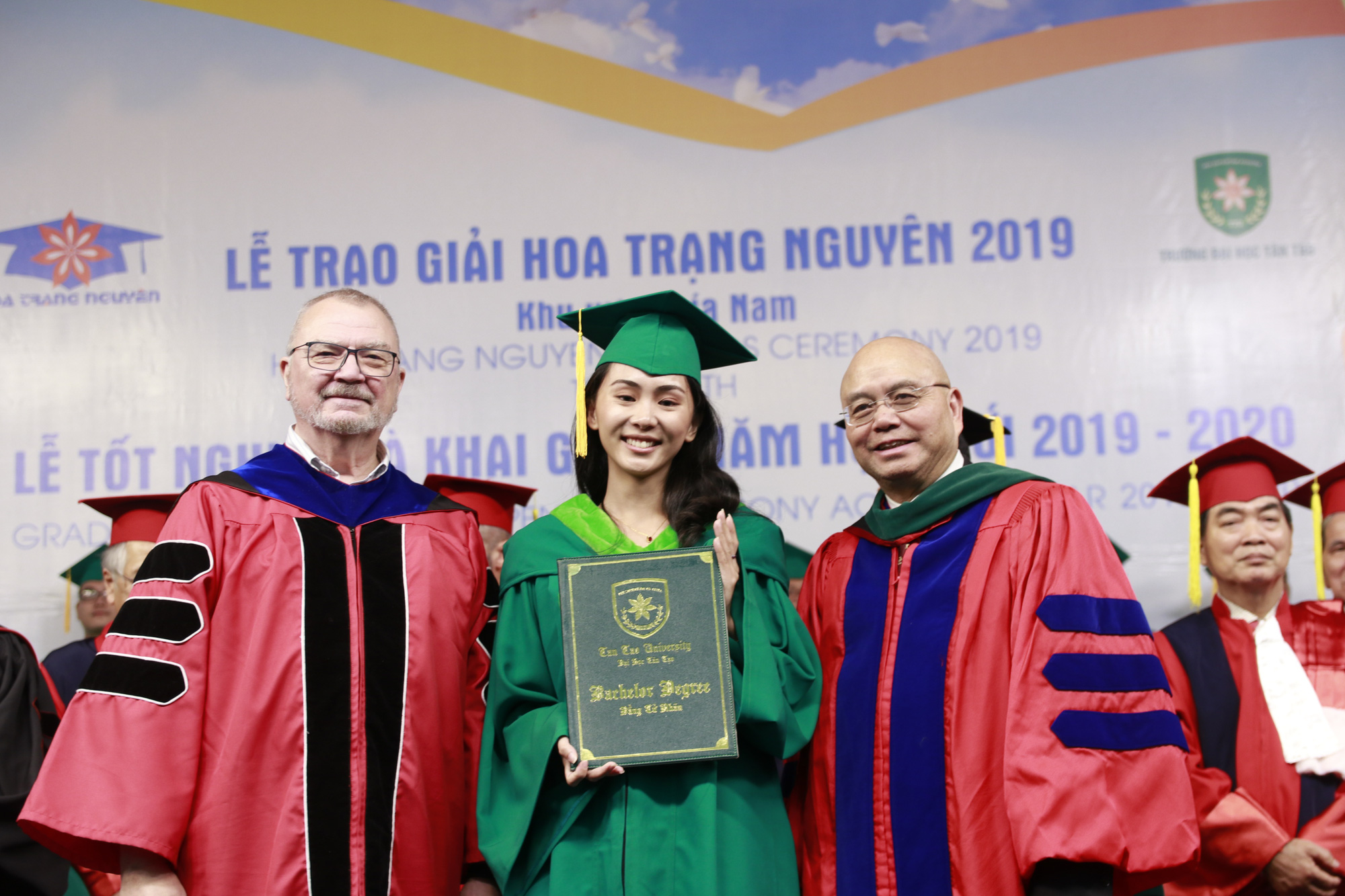Vietnamese medical students achieve success at Tan Tao University