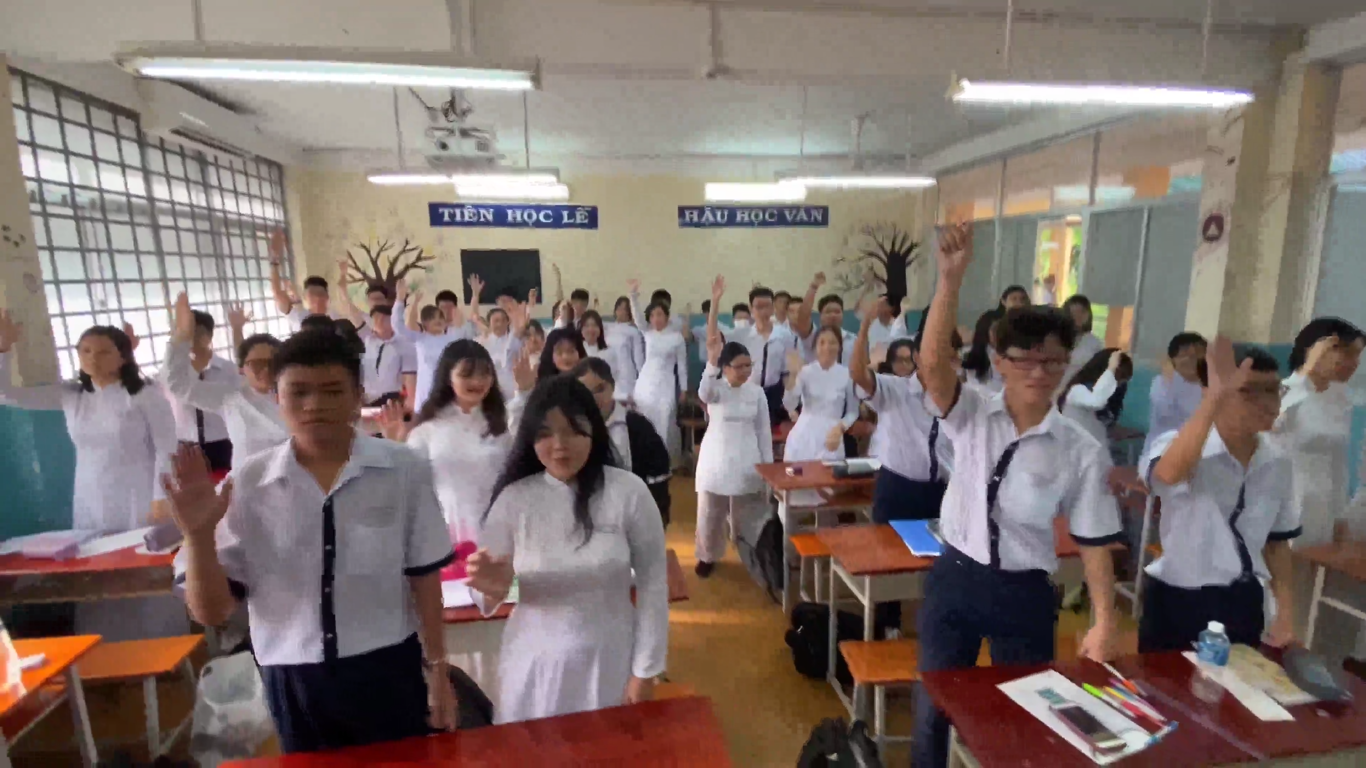Vietnam teacher makes students exercise with viral TikTok dance