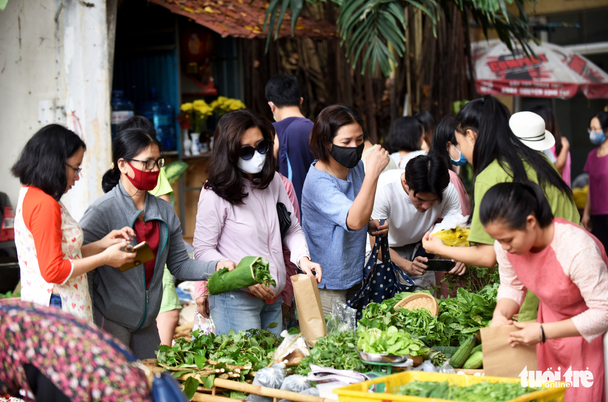 Shop for nostalgia at this weekend countryside market in Saigon