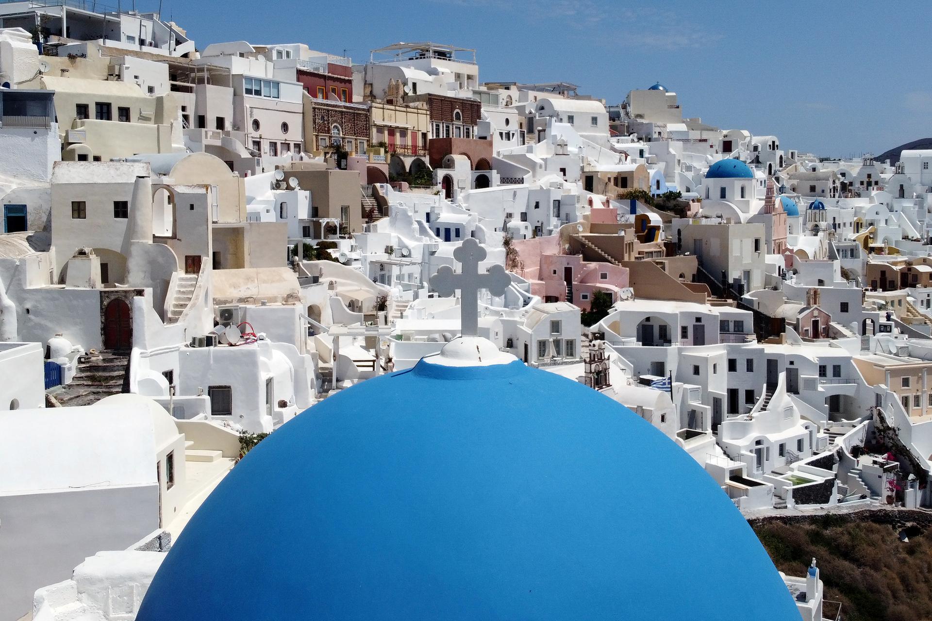 Greece to open to tourists from 29 countries from June 15