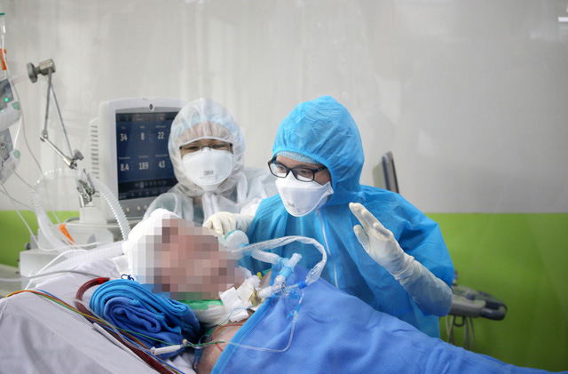 Health of British COVID-19 patient continues to improve during treatment in Ho Chi Minh City